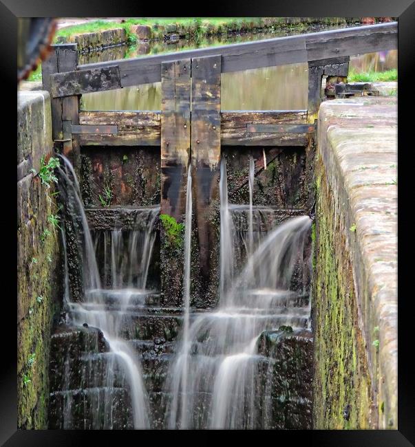 Huddersfield Narrow Canal, Lock 14W Framed Print by Andy Smith