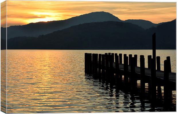 Last light of the day at Coniston Canvas Print by Gary Kenyon