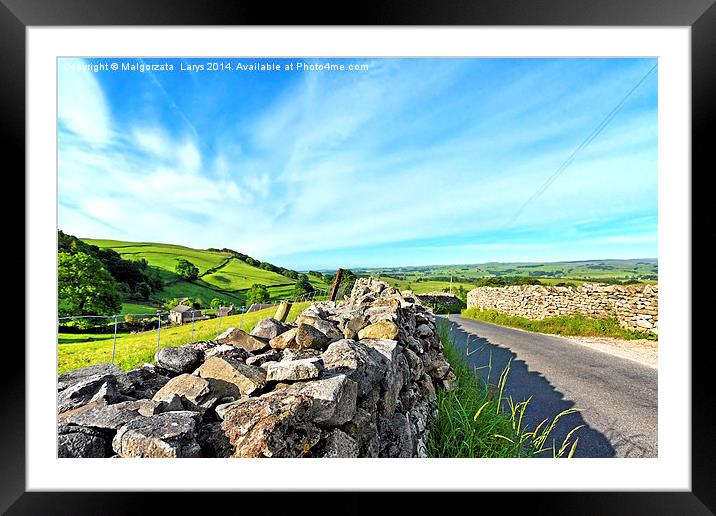 Yorskshire Dales on a beautiful sunny day Framed Mounted Print by Malgorzata Larys