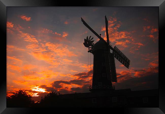 Skidby Mill Sunset Framed Print by Ian Pettman