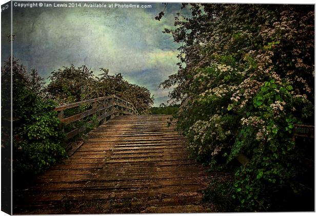 Bridge Over The River Thames Canvas Print by Ian Lewis