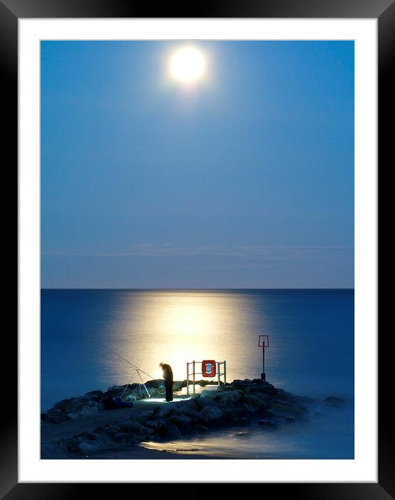 Moonlight fishing. Framed Mounted Print by paul cobb