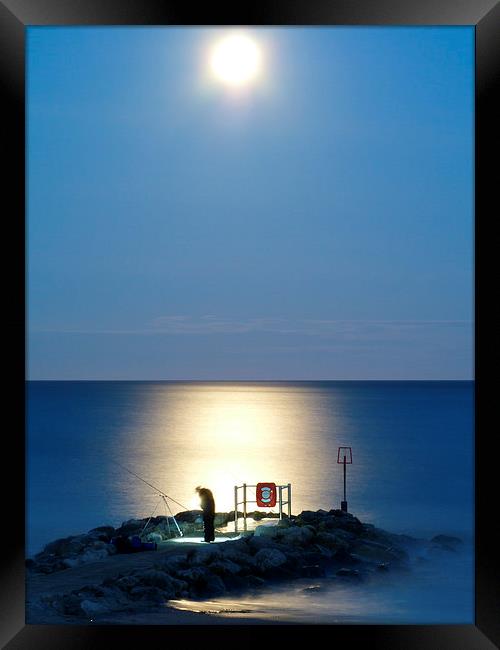 Moonlight fishing. Framed Print by paul cobb