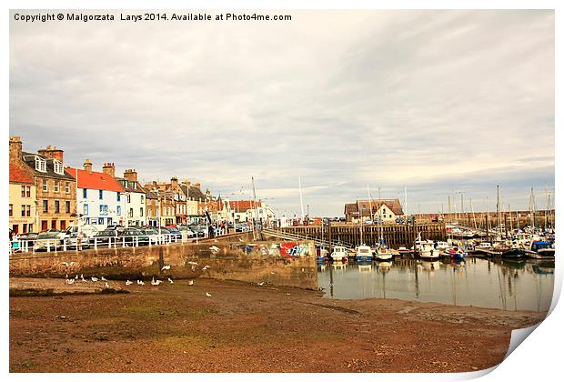 Anstruther, old fishing town in Scotland Print by Malgorzata Larys