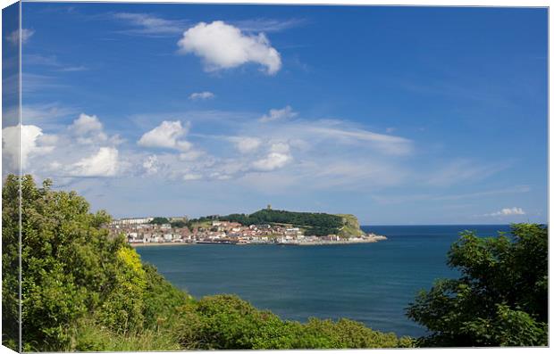 Scarborough, North Yorkshire Canvas Print by Richard Pinder