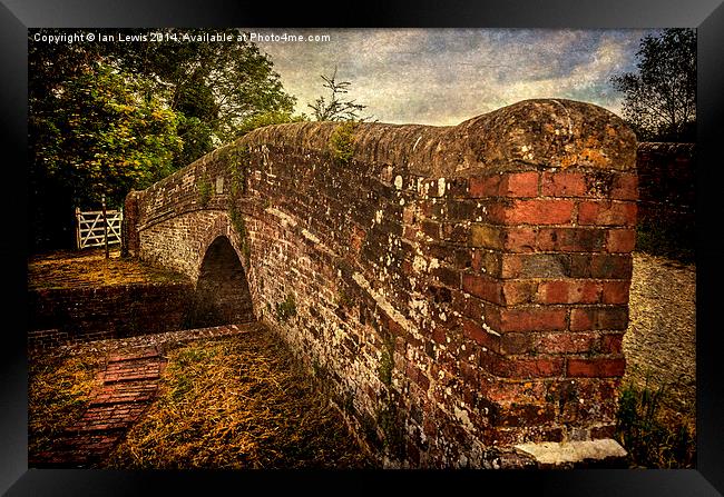 Enborne Canal Bridge Near Newbury Framed Print by Ian Lewis