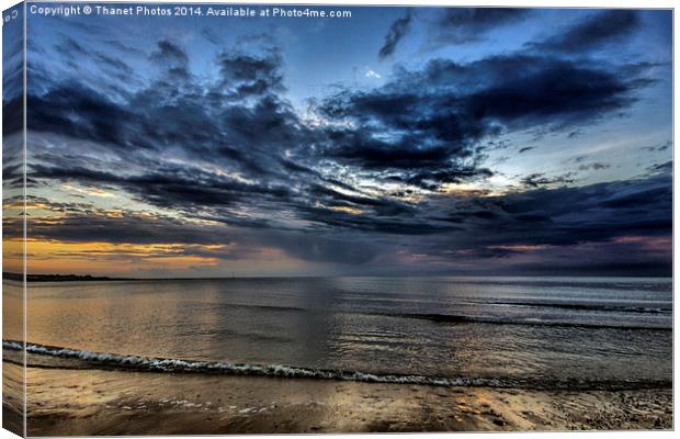Beach sunset Canvas Print by Thanet Photos