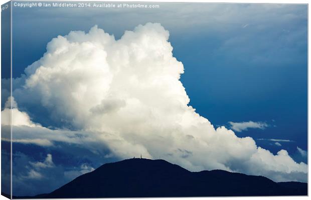 Clouds over Krim Mountain at dusk Canvas Print by Ian Middleton