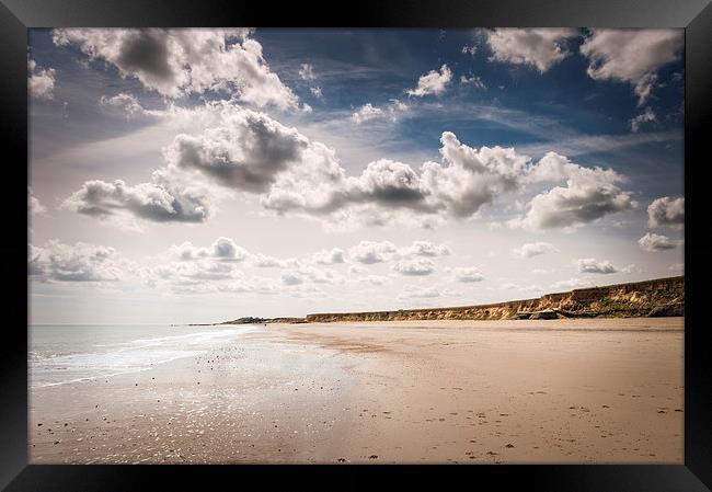 Beach and sky at Happisburgh Framed Print by Stephen Mole