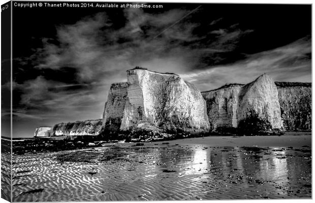  Botany bay in mono Canvas Print by Thanet Photos