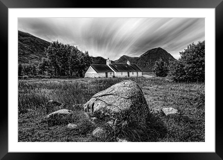Majestic Blackrock Cottage and Glencoe Mountains Framed Mounted Print by Les McLuckie