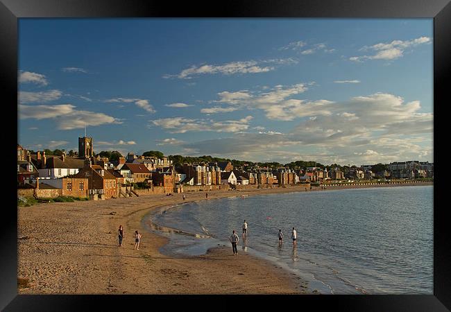  North Berwick Evening Framed Print by Sue Dudley