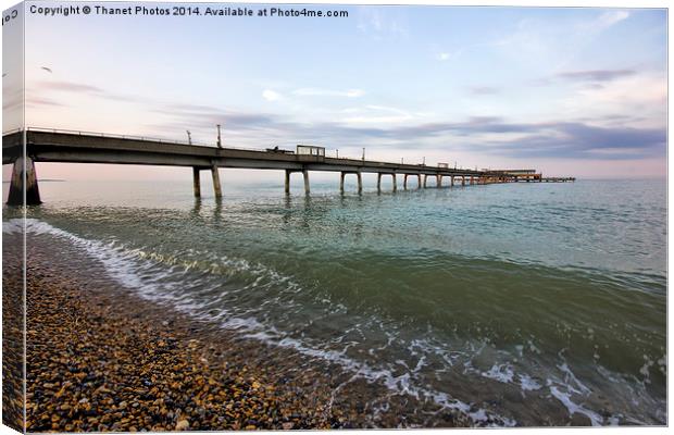  deal pier just before sunset Canvas Print by Thanet Photos
