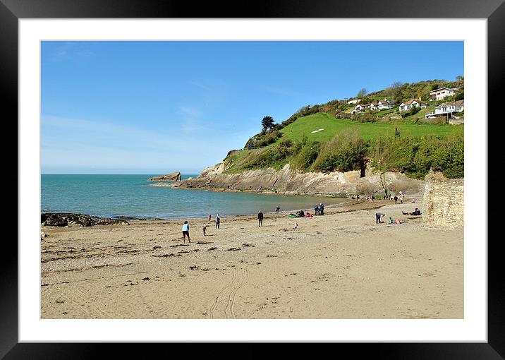 Combe Martin Beach  Framed Mounted Print by graham young
