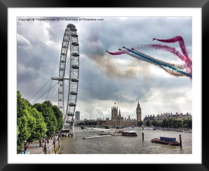  Red Arrows over London Framed Mounted Print by Thanet Photos