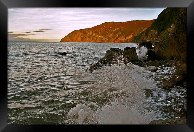 High Tide on The Foreland  Framed Print by graham young