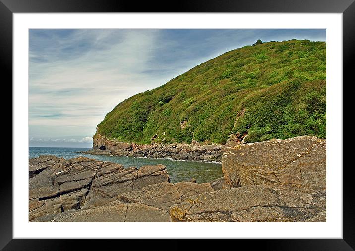 Lee Bay  Framed Mounted Print by graham young