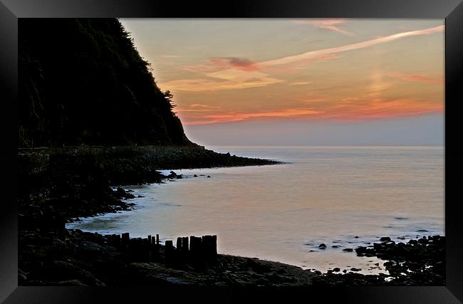 West Beach Sunset, Lynmouth  Framed Print by graham young