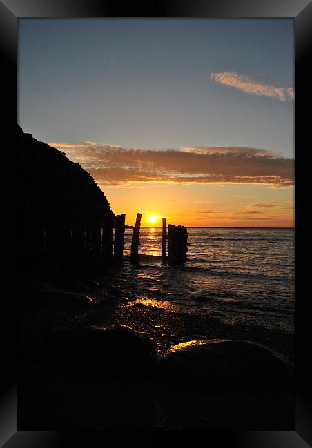 Lynmouth Bay Sunset  Framed Print by graham young