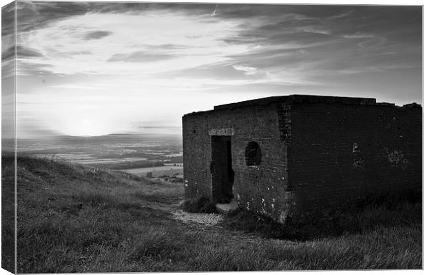  Sunset at Devils Dyke, Sussex Canvas Print by Eddie Howland