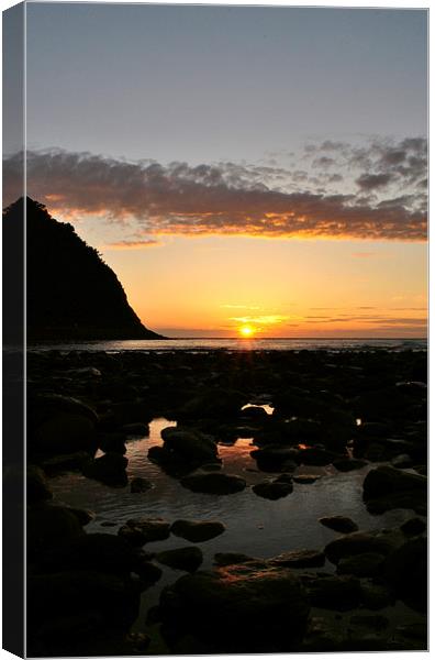 Rock Pool and Sunset  Canvas Print by graham young