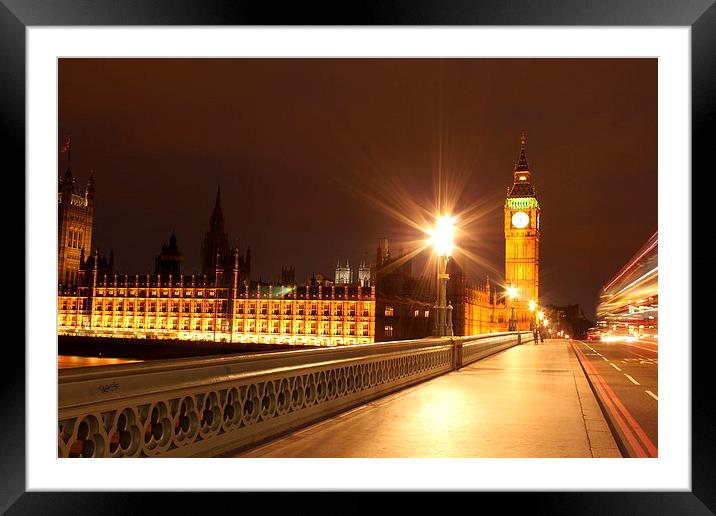  A Night in London Framed Mounted Print by Fabrizio Malisan