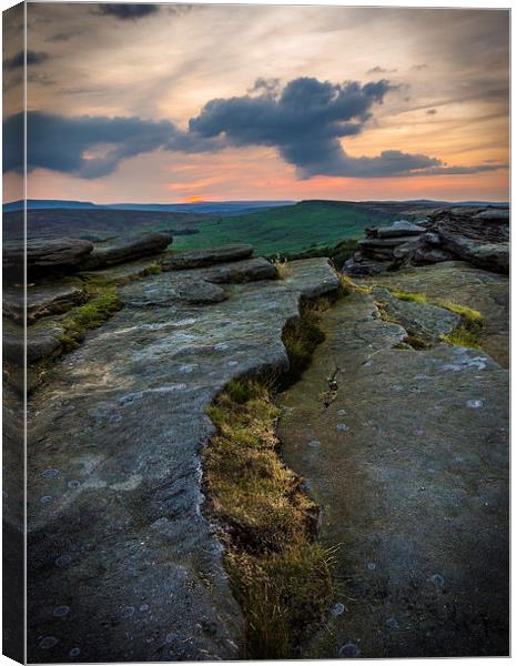  Stanage Afterglow Canvas Print by Laura Kenny