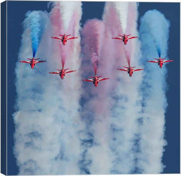 Red Arrows Duxford Canvas Print by Oxon Images