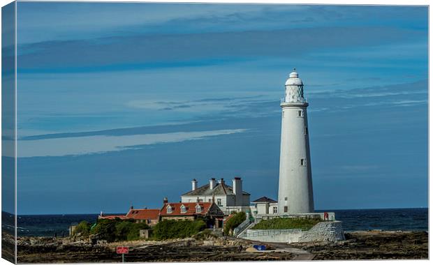  St Mary's Lighthouse: Whitley Bay. Canvas Print by John Ellis