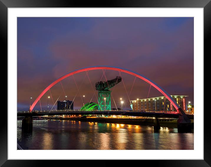  Glasgow at night. Framed Mounted Print by Tommy Dickson