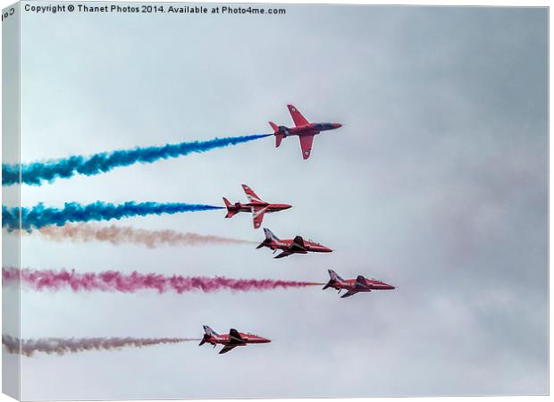  Red Arrows Breaking formation Canvas Print by Thanet Photos