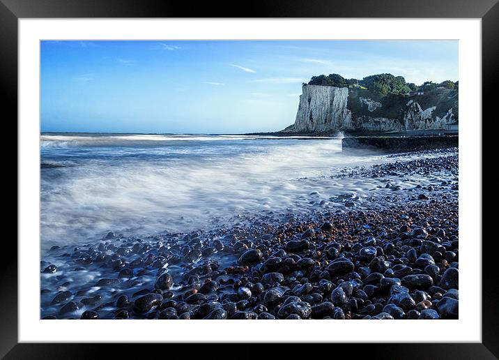  St Margarets Bay Framed Mounted Print by Ian Hufton