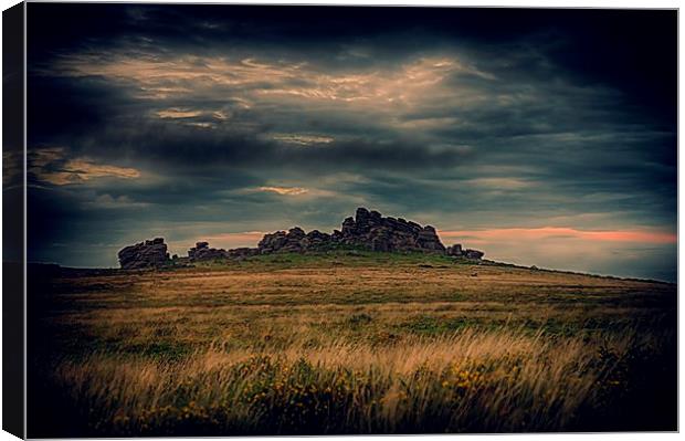 Hound Tor Canvas Print by kevin wise