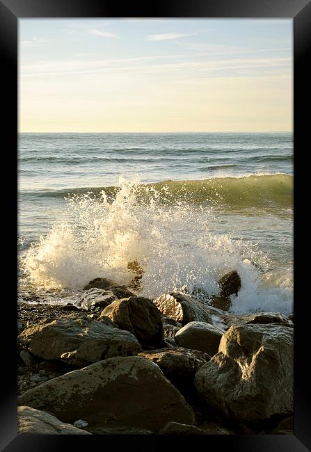  Breaking Waves Framed Print by graham young