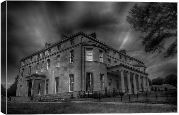  MOTE HOUSE Canvas Print by Rob Toombs