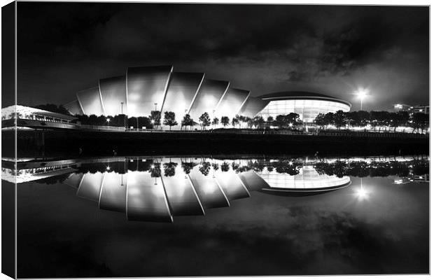 Glasgows Nocturnal Armadillo Canvas Print by Les McLuckie