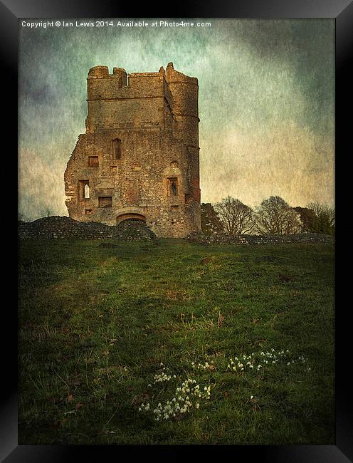  Donnington Castle Gatehouse Framed Print by Ian Lewis