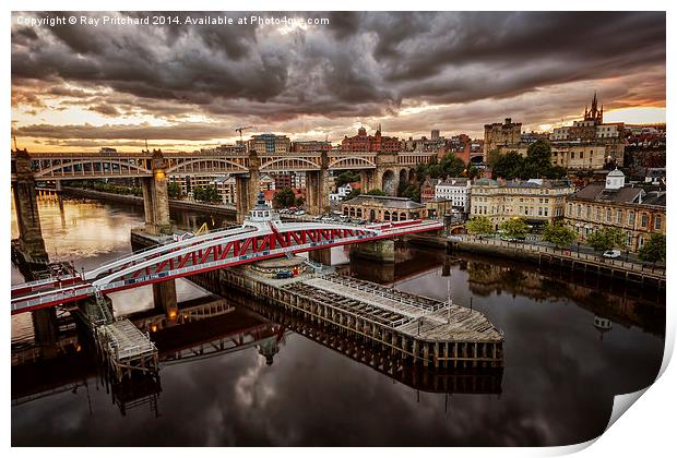  Sunset over the Tyne Print by Ray Pritchard