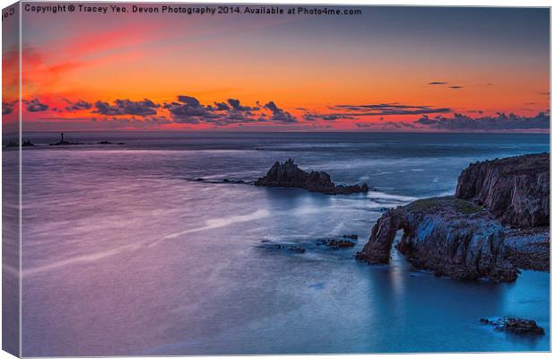  Lands End Sunset Canvas Print by Tracey Yeo