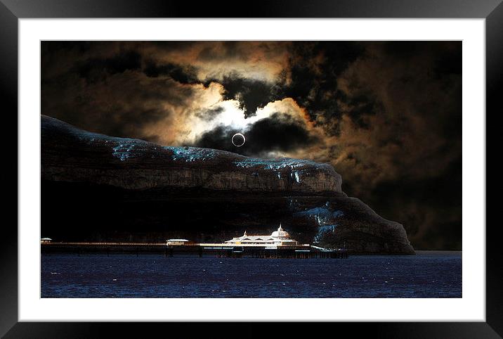 Dazzling Orme Eclipse Spectacle Framed Mounted Print by Mike Shields