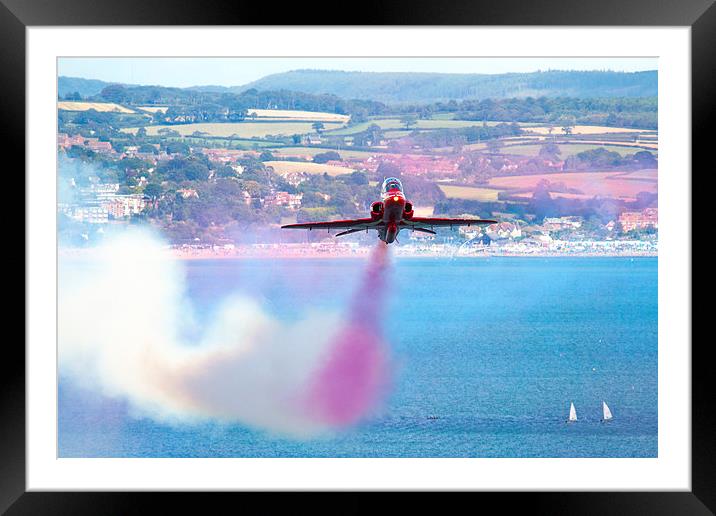 Red Arrow at Dawlish air show  Framed Mounted Print by Oxon Images