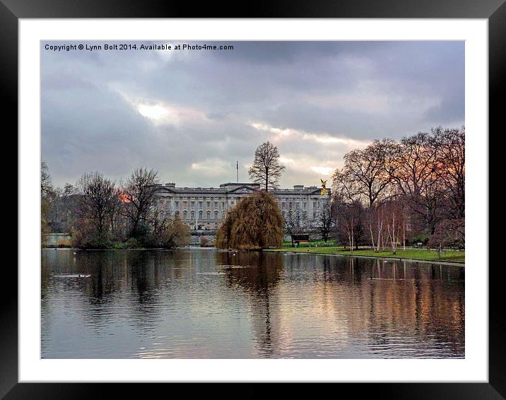  Buckingham Palace London Framed Mounted Print by Lynn Bolt