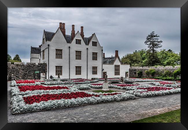 St Fagans Castle Framed Print by Steve Purnell