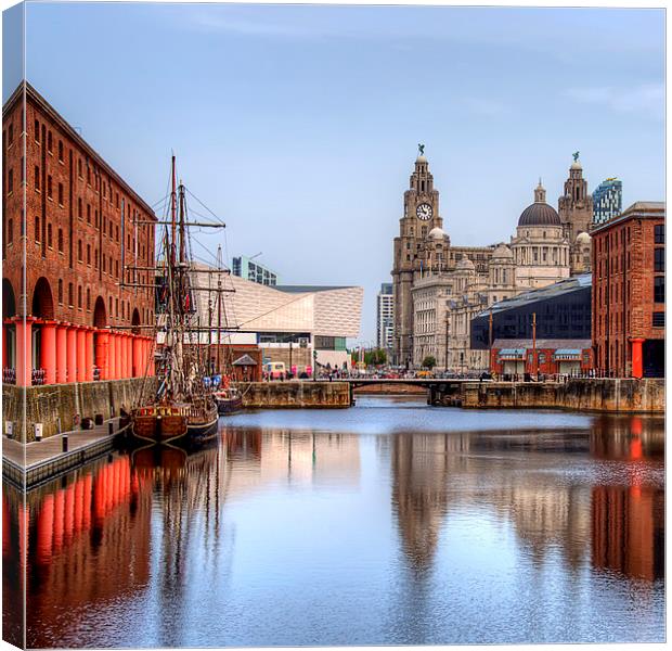  Albert Dock Canvas Print by Roger Green