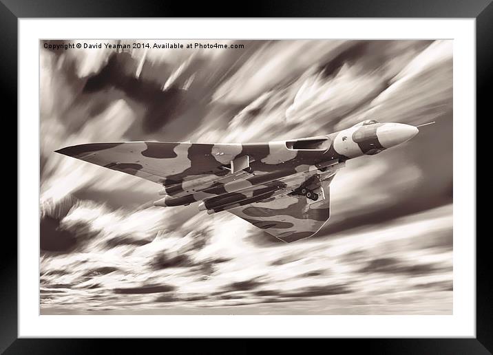 Avro Vulcan Bomber B2 (XH558) Framed Mounted Print by David Yeaman