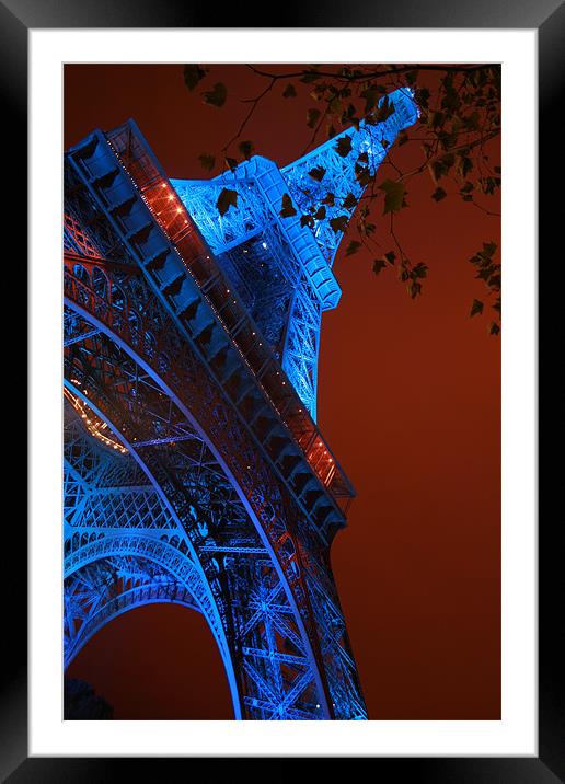 Eiffel tower at night Framed Mounted Print by Simon Case