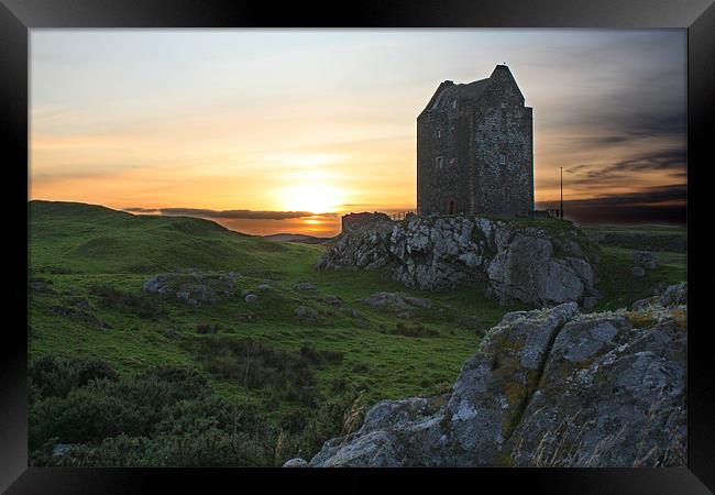 Smailholm Tower Sunset Framed Print by Gavin Liddle