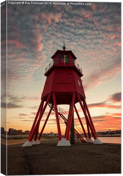  Herd Lighthouse at Sunset Canvas Print by Ray Pritchard