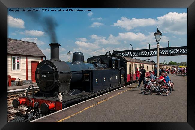  All Aboard Framed Print by Iain Mavin