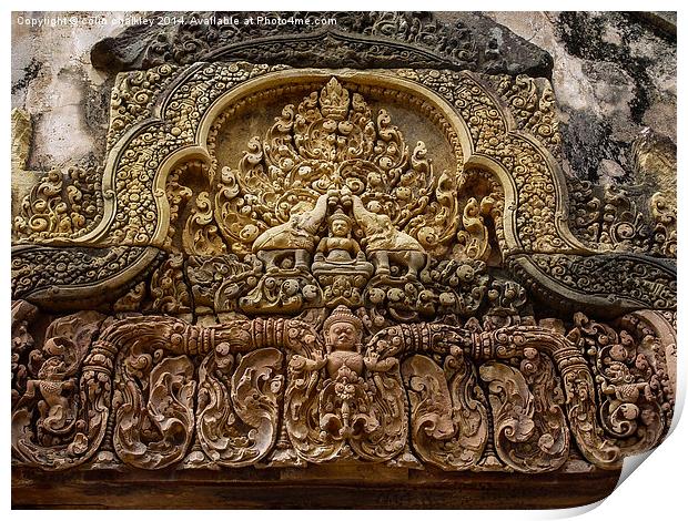  Banteay Srei Temple to Shiva Print by colin chalkley